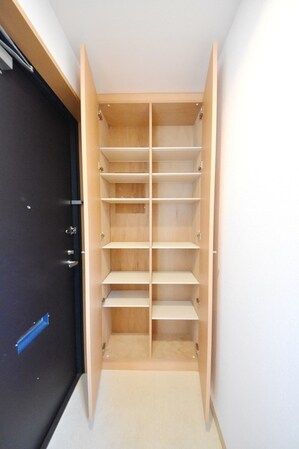 LYNX日本橋本町の物件内観写真